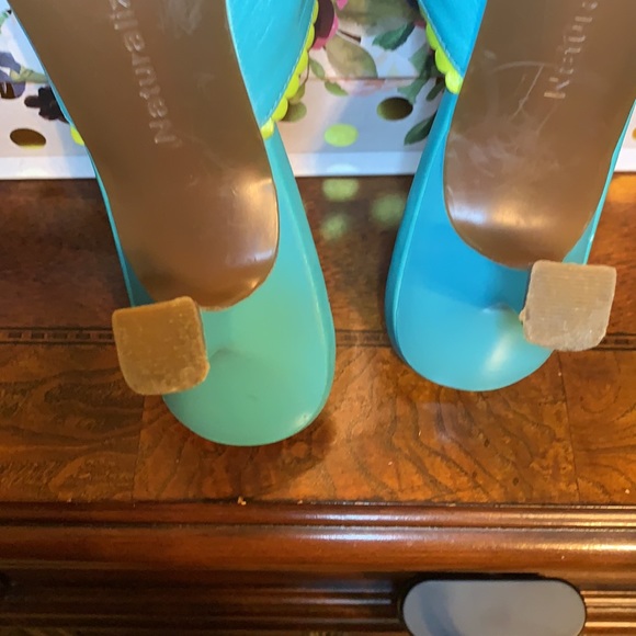 Naturalizer Teal and Green Slides, Size 8-1/2 M - Picture 6 of 8